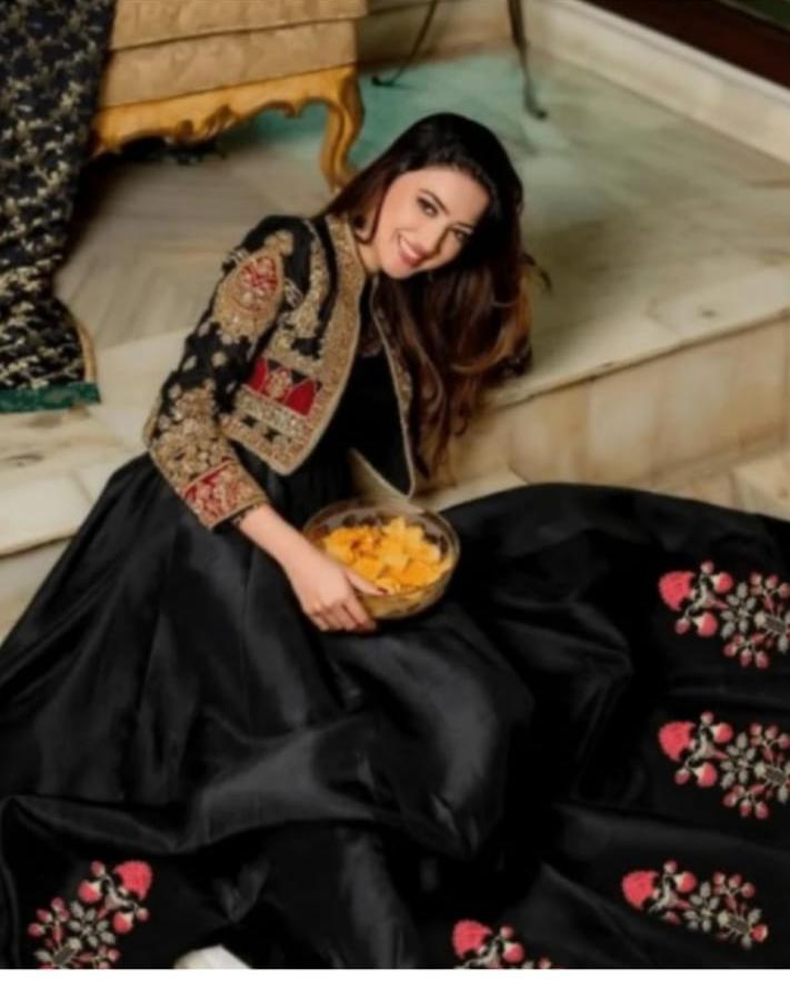 embroiderd silk maxi with jacket