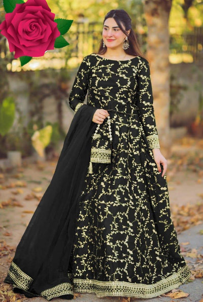 embroidered lehenga with potli